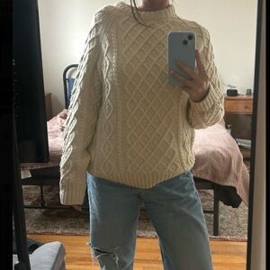Cozy Cream Cable Knit Long Sleeve Relaxed Fit Sweater Size Small Cotton Blend